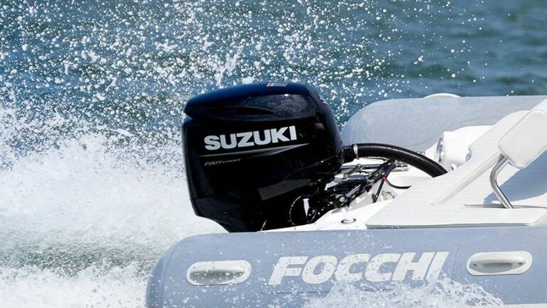 NUOVI SUZUKI DF40A RR E DF40A ARI RR: DNA SPORTIVO PER I 40 HP SUZUKI